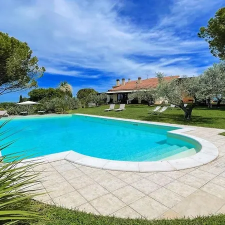 Sole Vino - Fabulous Pool - Fantastic Area - Sleeps Up To 15 No2 Willa