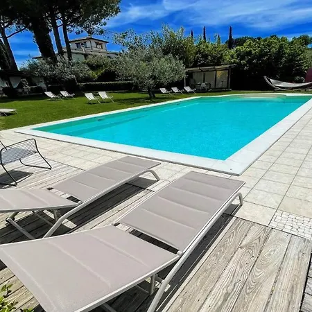 Sole Vino - Fabulous Pool - Fantastic Area - Sleeps Up To 15 No2 Willa Belvedere (Perugia)