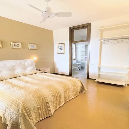 Villa Sole Vino - Fabulous Pool - Fantastic Area - Sleeps Up To 15 No2 Belvedere (Perugia)