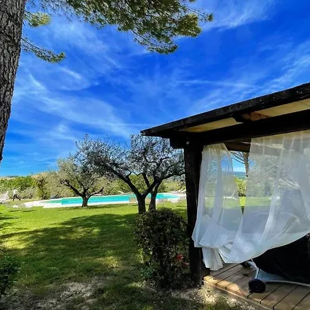 Sole Vino - Fabulous Pool - Fantastic Area - Sleeps Up To 15 No2 Willa Belvedere (Perugia)