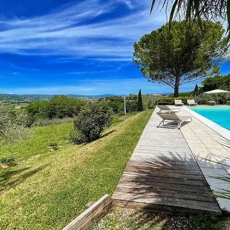 Sole Vino - Fabulous Pool - Fantastic Area - Sleeps Up To 15 No2 Belvedere (Perugia)
