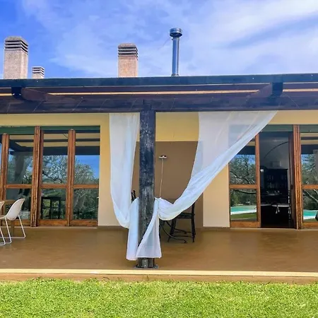 Sole Vino - Fabulous Pool - Fantastic Area - Sleeps Up To 15 No2 Villa
