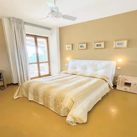 Sole Vino - Fabulous Pool - Fantastic Area - Sleeps Up To 15 No2 Villa Belvedere (Perugia)