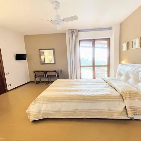Sole Vino - Fabulous Pool - Fantastic Area - Sleeps Up To 15 No2 Willa *